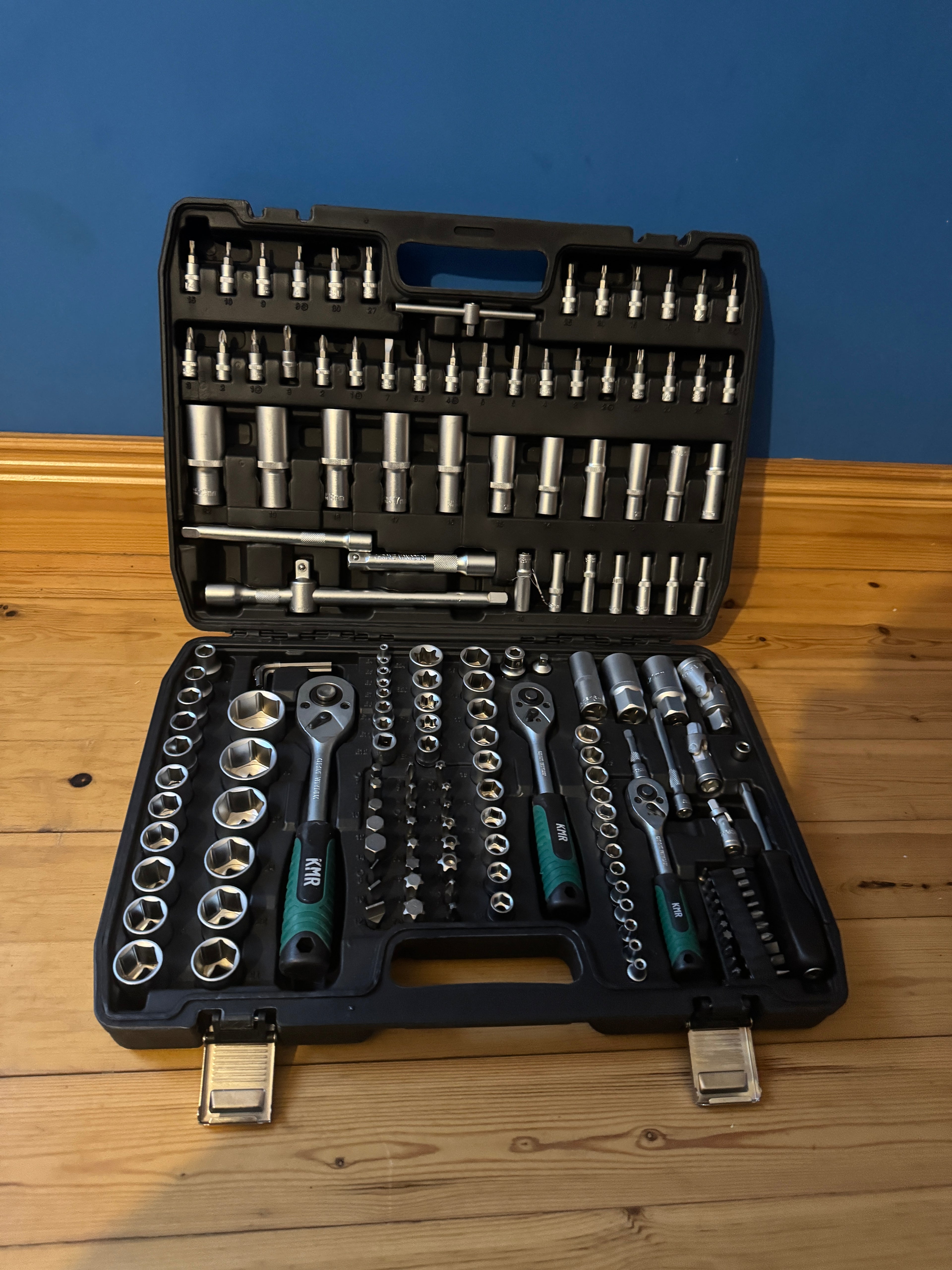 172pc Socket Set