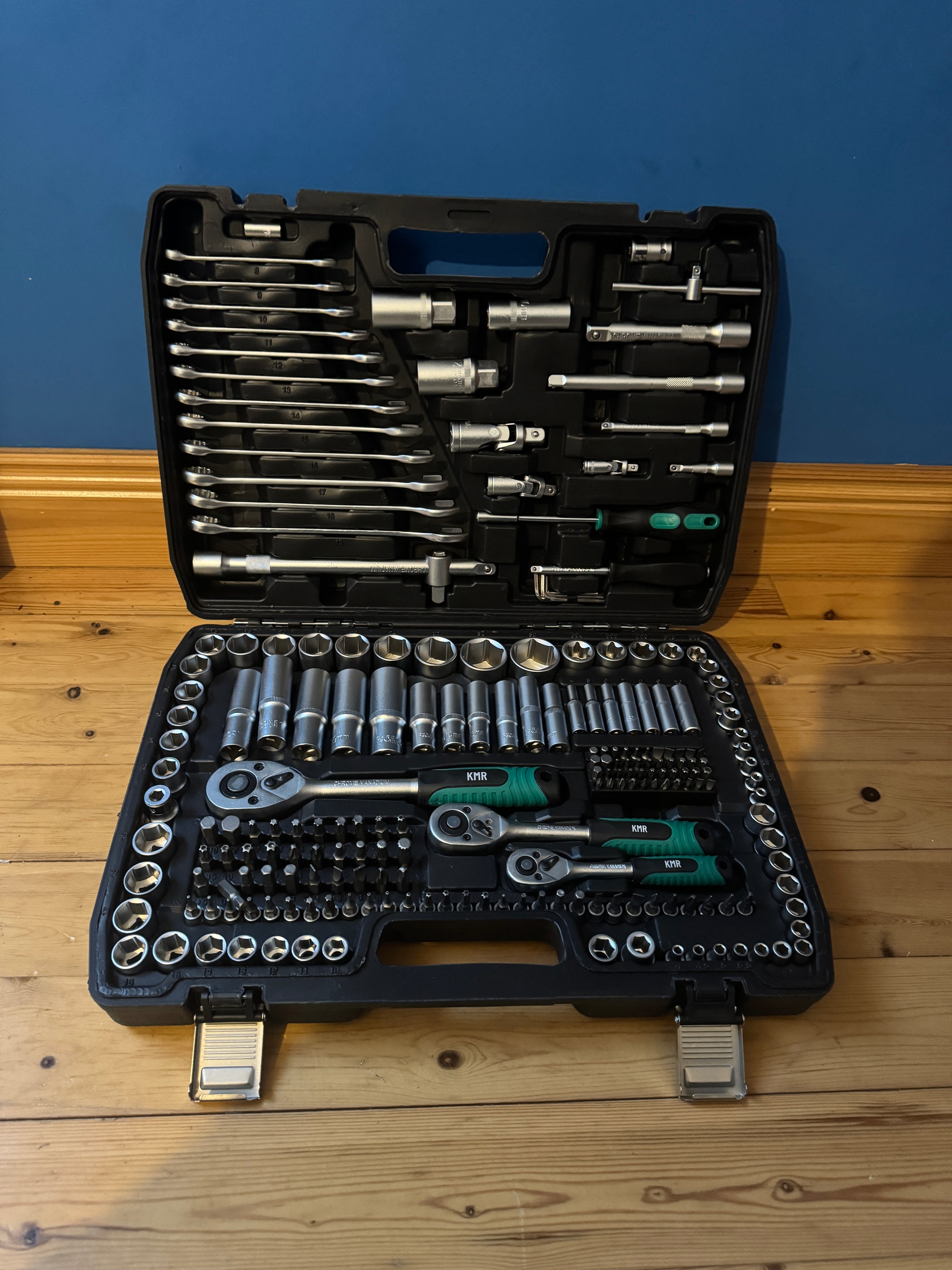 216pc ToolSet